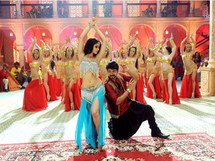 Ilayathalapathy Vijay To Romance This Alluring Actress For The Second Time In Vijay 60?