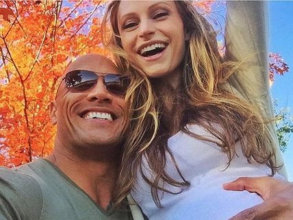 Dwayne Johnson & Girlfriend Expecting Their First Child Together!