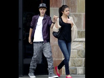 Selena Gomez Thinks Justin Beiber's New Crush Is “Silly”! 