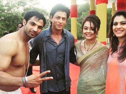 ‘Dilwale’ Shahrukh Khan-Kajol, Varun-Kriti Shoot With Saath Nibhana Saathiya’s Ahem, Gopi & Meera - 
