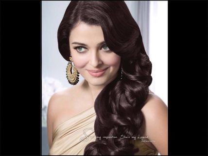 BREATHTAKING: Aishwarya Rai Looks Ravishing In The Latest L'Oreal Print Ad
