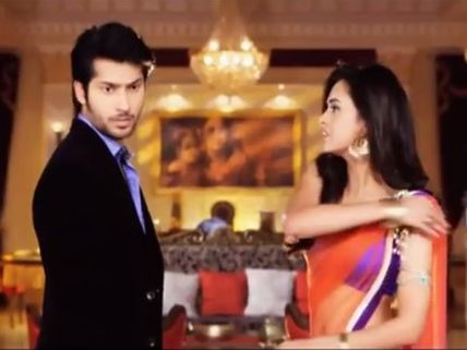 When Swaragini’s Lakshya (Namish Taneja) Scared Ragini (Tejaswi Prakash Wayangankar)!