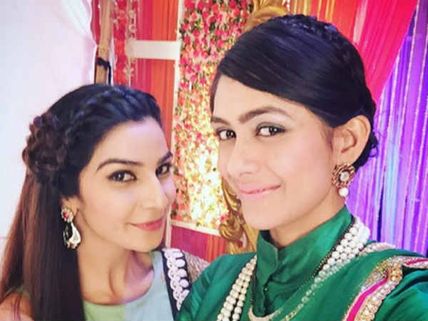 Kumkum Bhagya’s Bulbul Aka Mrunal Thakur Gets Farewell From Team; To Star In Salman Khan’s Sultan?