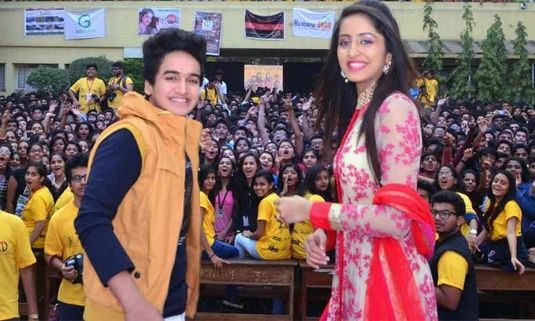 Vaze Kelkar College Witnesses Kajal Sharma and Failzal Khan's 'Prem Kahani'