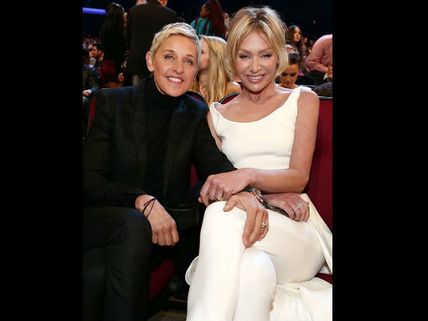 Watch! Ellen DeGeneres Wins Favorite Humanitarian At The Annual People's Choice Awards 2016