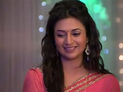 Yeh Hai Mohabbatein:OMG! Sarika Exposed; Raman And Ishita To Adopt Rohit