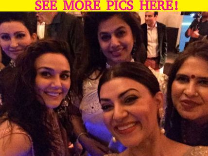 This HOT Selfie Of Sushmita Sen With Preity Zinta Will Make You Say WHOA! 