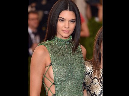 Kendall Jenner Suing Acne Laser Company Cutera For Using Her Picture Without Consent! 