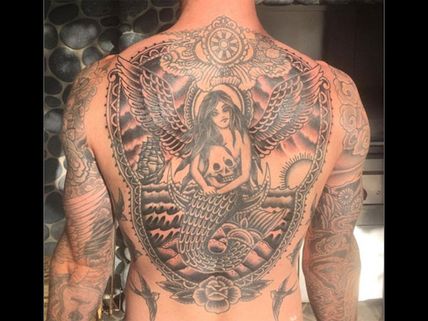 LOOK! Adam Levine's New Tattoo Is Simply Amazing!