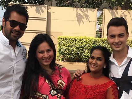 Shabbir Ahluwalia & Kanchi Kaul Attend Salman’s Sister Arpita Khan’s Baby Shower – Instapics