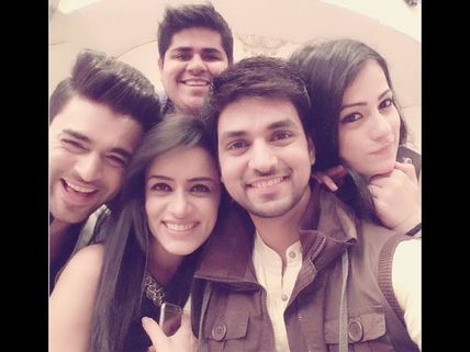 It’s A Teary-Smiles Goodbye For Meri Aashiqui Tum Se Hi; Shakti, Smriti, Mohit Get Emotional! (PICS)