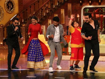 PICS: Swaragini’s Ragini & Lakshya Have A Blast On Comedy Nights Live!