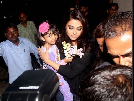 Awww! Mommy's Tearing Up Said Aishwarya Rai Bachchan When Asked About Aaradhya Bachchan, Read Why...