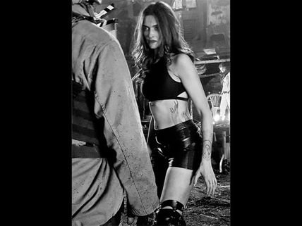 OH MY GOD! Is This Deepika Padukone In Black Hot Pants On The Sets Of  xXx:The Return Of Xander Cage