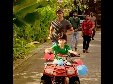 Forget Notice, Hrithik Roshan Now Files FIR Against Kangana Ranaut!