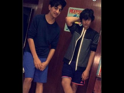 Star Kids Ibrahim Ali Khan & Aarav Bhatia Look ULTRA-COOL In This Picture!