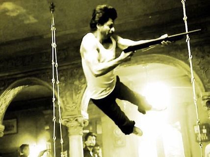 Photo Alert: Shahrukh Khan's Flying Stunt On The Sets Of Raees! 
