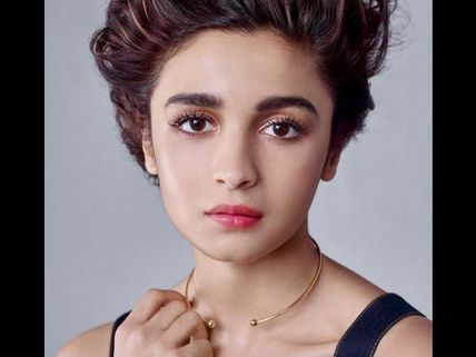COZY AND MODERN! This Is How Alia Bhatt's New House Looks Like!