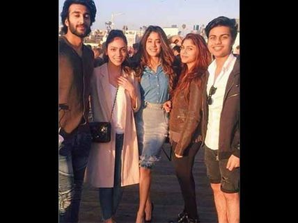 Photo Alert: Sridevi's Daughter Jhanvi Kapoor Poses With Alaviaa Jaaferi, Looks Super Cute