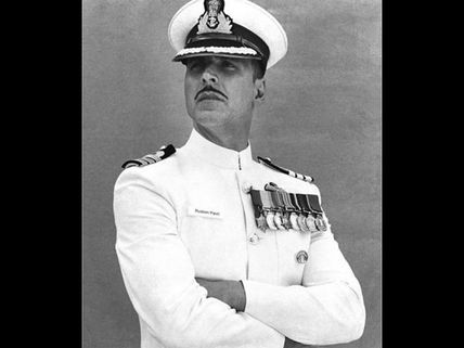 Akshay Kumar Gets Detained At London's Heathrow Airport!