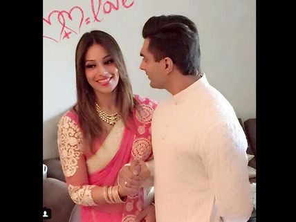 So Beautiful! FIRST PICTURES From Bipasha Basu & Karan Singh Grover's Wedding Pooja