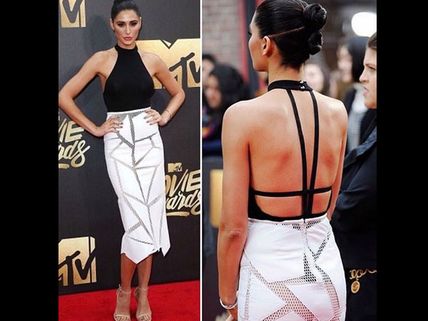 Photos! Nargis Fakhri's Oops Moment, Look Who Just Grabbed Her B**bs! 