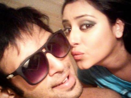 SHOCKING Reports! Pratyusha Banerjee’s BF Rahul Admitted Her To The Hospital & Is Absconding!
