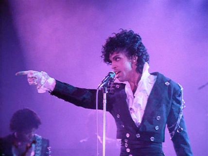 Prince's Death, A Purple Tribute To The Pop Icon!
