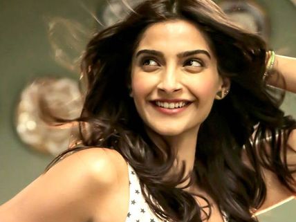 Sonam Kapoor Talks About Hollywood Offers