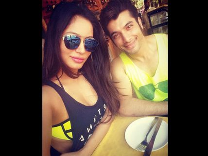 Has Sharad Malhotra Fallen In Love With Pooja Bisht?