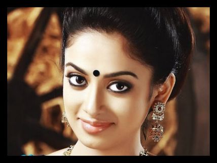 Gauthami Nair Planning A Comeback To Films!
