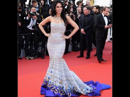 Cannes 2016 Pictures! Mallika Sherawat Graces The Red Carpet; Looks Stunning!