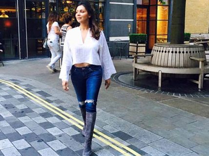 Why So Pretty! Shahrukh Khan's Wife Gauri Khan Spotted In London, Looks Super Cool (Latest Picture)