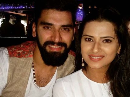 Picture Perfect! 15 Candid Pics Of The Couple Nikitin Dheer & Kratika Sengar You Can't Miss!