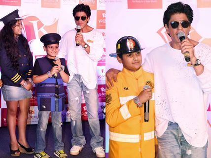 Pictures! Shahrukh Khan Attends A Kids Event In Delhi