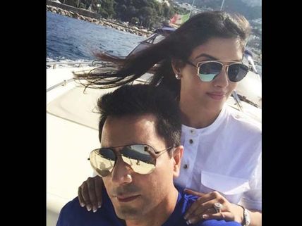 What A Beautiful Couple! Asin & Rahul Sharma's Romantic Italy Pictures Show They Are Madly In Love