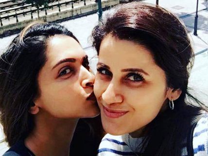 Lucky Girl! Deepika Padukone Kisses Celebrity Trainer Yasmin On The Cheeks