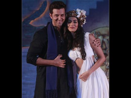 Pooja Hegde Is Very Special & A Beautiful Person: Hrithik Roshan