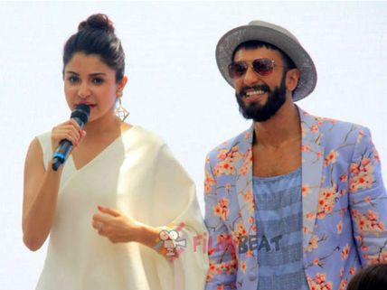 Have You Seen Yet? Ranveer Singh's Hilarious Tweet About Anushka Sharma! 