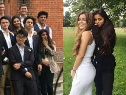 Picture Perfect! Shahrukh, Gauri, Aryan & Suhana Pose For An Awesome Family Pic!
