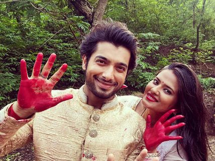 Kratika Sengar Bids Goodbye To 'Kasam' With A Smile! [PICS]