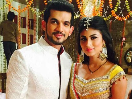 Naagin Actors Mouni Roy & Arjun Bijlani In Kawach?