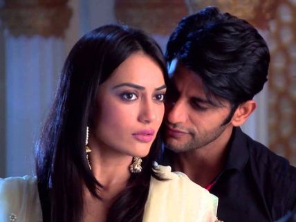 'Qubool Hai' Actress Surbhi Jyoti To Play A Pivotal Role In Ishqbaaz!