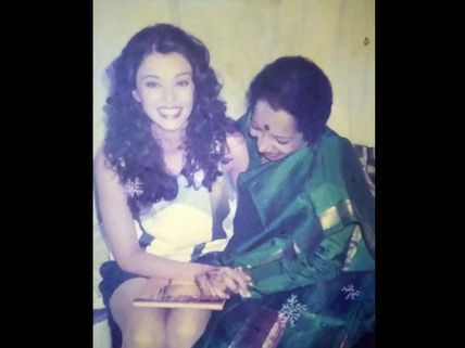 She Looks Lovely! Young Aishwarya Rai's Pictures With Her Dance Teacher Going Viral On The Internet