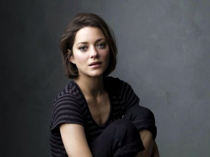 Marion Cotillard Slams Rumours, Wishes Brad-Jolie Peace