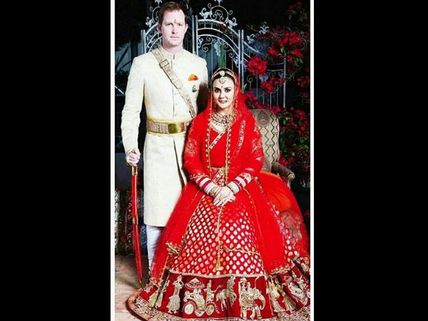 OUT NOW! Preity Zinta's Wedding Pics From California; She Is Looking Heavenly Gorgeous As A Bride!