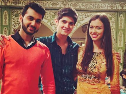 Yeh Rishta Kya Kehlata Hai Spoiler: Yash & Rose To Announce Good News! (PICS)