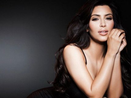 Kim Kardashian Held At Gunpoint In Paris