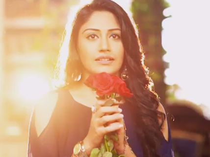Ishqbaaz Actress Surbhi Chandna Aka Anika Opens Up About The Feeling Of Being In Love!