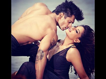 He's Revealing The SECRETS! Karan Singh Grover Said This About His Great S*x Life With Bipasha Basu!